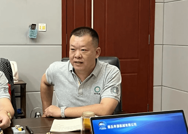 大家一起对行业案例进行分析,讨论行业开发的策略,旨在深入了解客户需求后,给不同行业客户提供专业解决方案,与客户一起成长。 大家一起对行业案例进行分析,讨论行业开发的策略,旨在深入了解客户需求后,给不同行业客户提供专业解决方案,与客户一起成长。